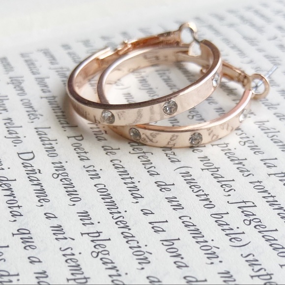 Alquimia Jewelry - Rose gold diamond medium pave luxury hoop earrings